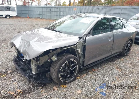 2025 Kia K4 Gt-Line из США, поврежденный, VIN 3KPFW4DE8SE159042